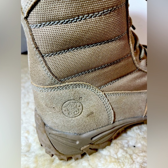 Smith and Wesson Tactical Desert Combat Boots Men Size 10 Tan Suede Lace Up - Picture 8 of 10
